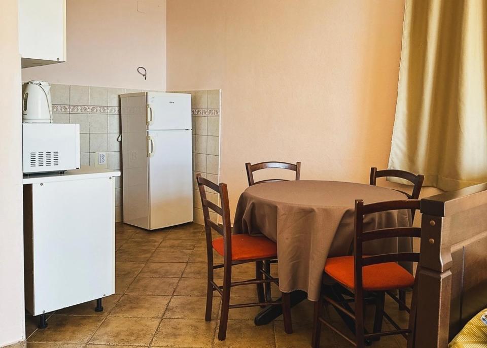 Green Line Guesthouse Бар Екстер'єр фото
