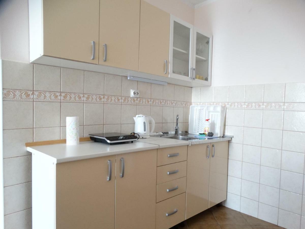 Green Line Guesthouse Бар Екстер'єр фото