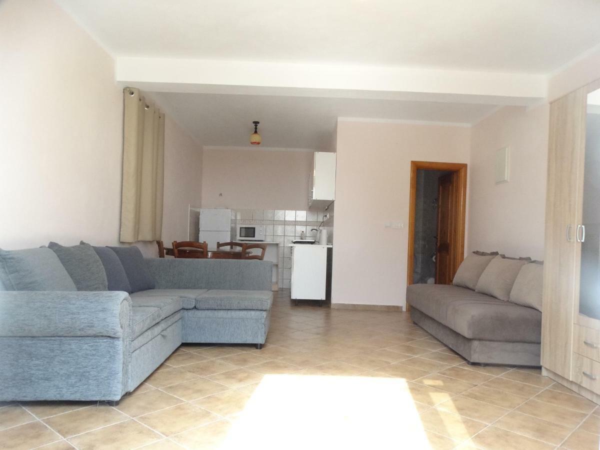 Green Line Guesthouse Бар Екстер'єр фото