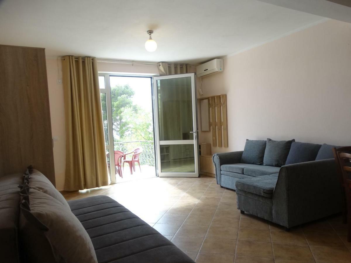 Green Line Guesthouse Бар Екстер'єр фото