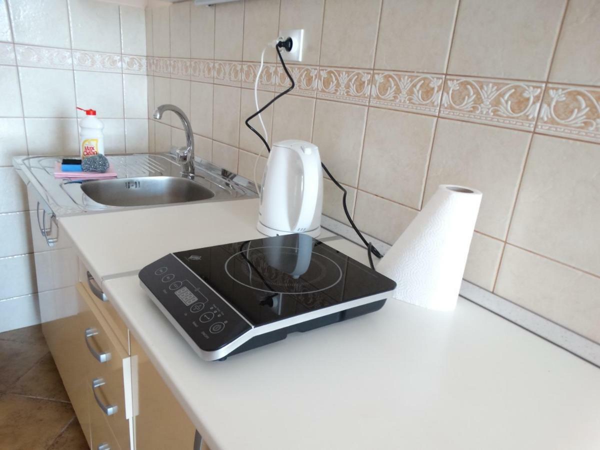 Green Line Guesthouse Бар Екстер'єр фото