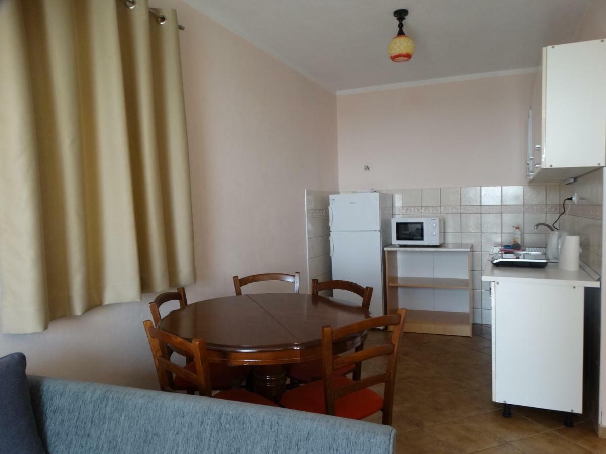 Green Line Guesthouse Бар Екстер'єр фото